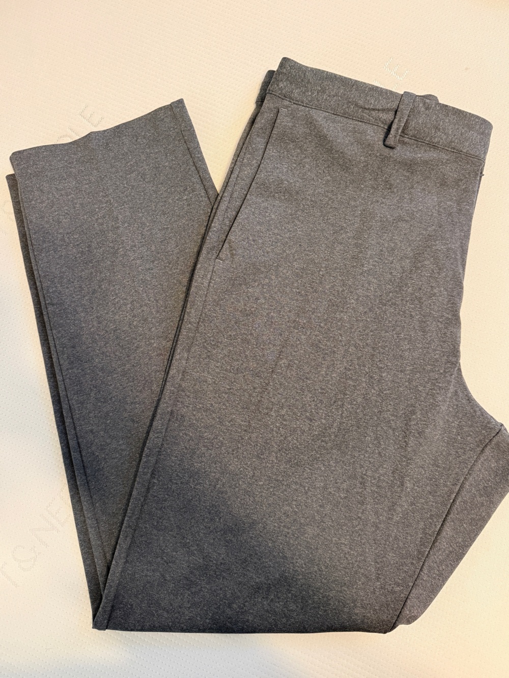 Uniqlo Men's Charcoal Gray Pants